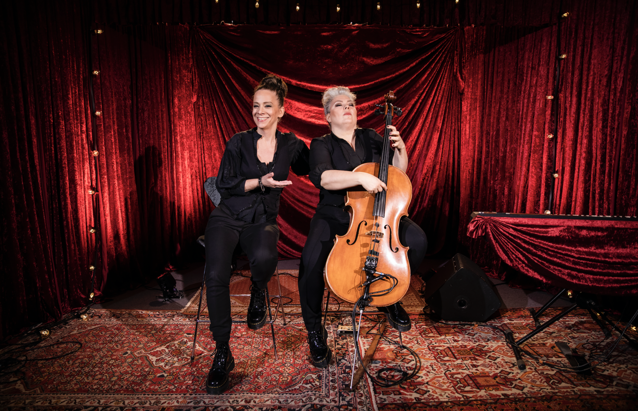 Pressbild 4 -Kvinnan bredvid